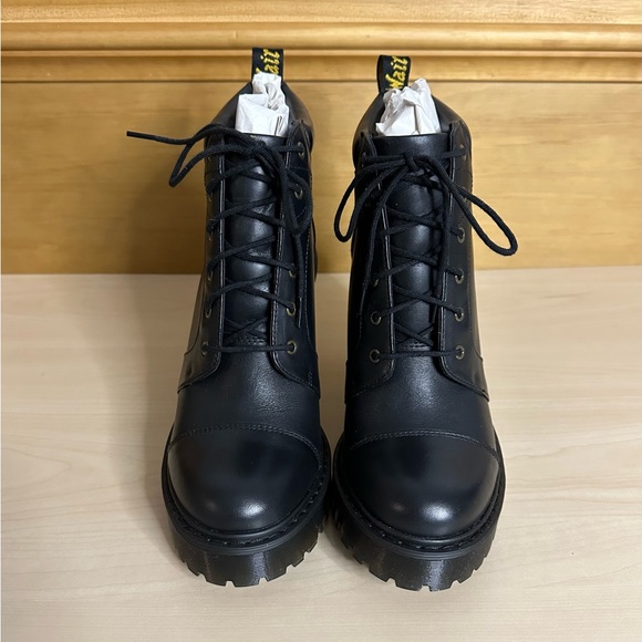 *NEW* Dr Martens Averil Women’s Leather Heeled Ankle Boots (Black), Size 7 - Picture 2 of 8